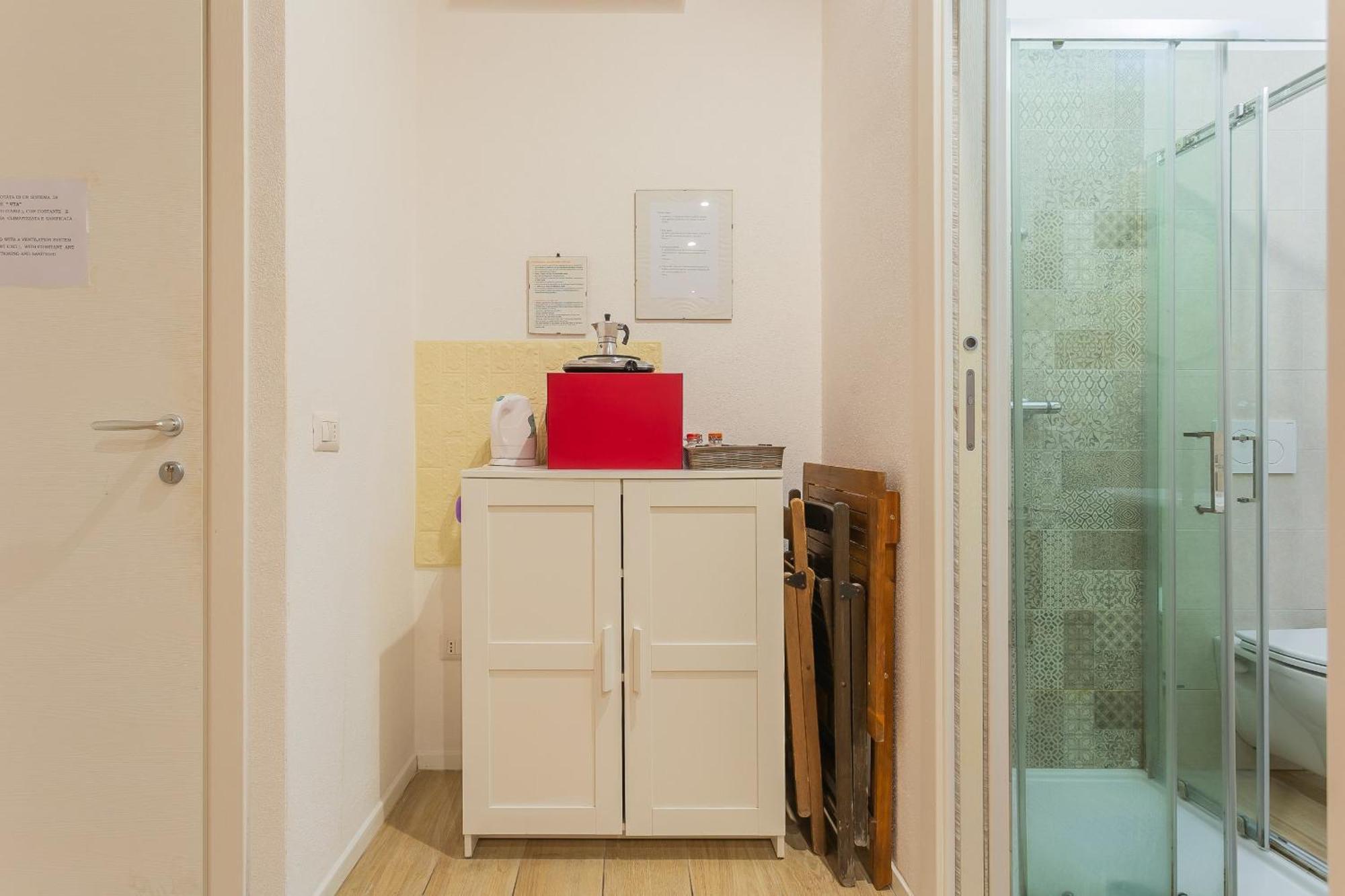 Red Rooms By Wonderful Italy バーリ エクステリア 写真